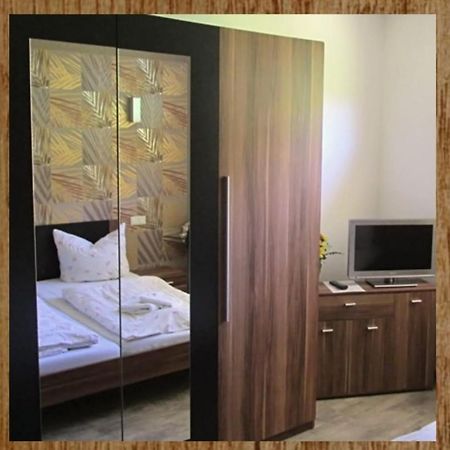 Hotel Zum Eichsfelder Fleischer Heyerode Экстерьер фото